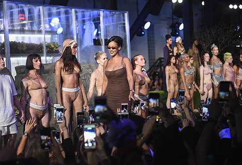 Rihanna: 'Women Are Running The World Right Now And It's Too Bad For Men'